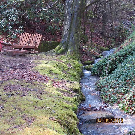 Cozy Creek Cabin Pigeon Forge Exterior photo